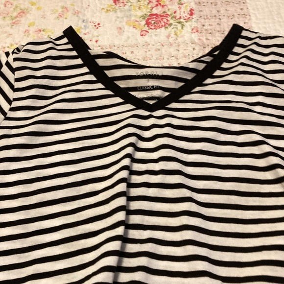 Torrid Girlfriend Tee - Picture 2 of 3